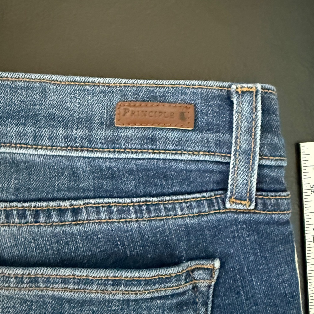 Principle Denim Mid Rise Raw Hem Cropped Jeans - Picture 6 of 6